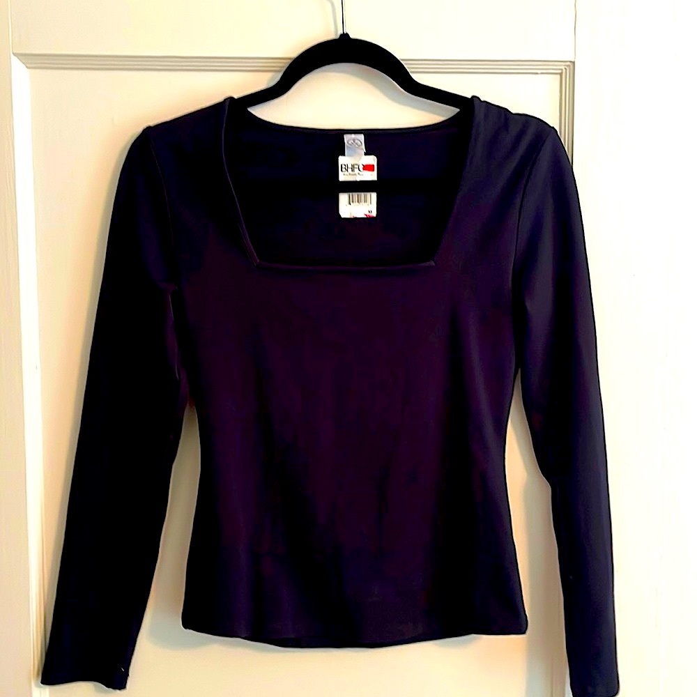 Black square neck stretchy fitted top.